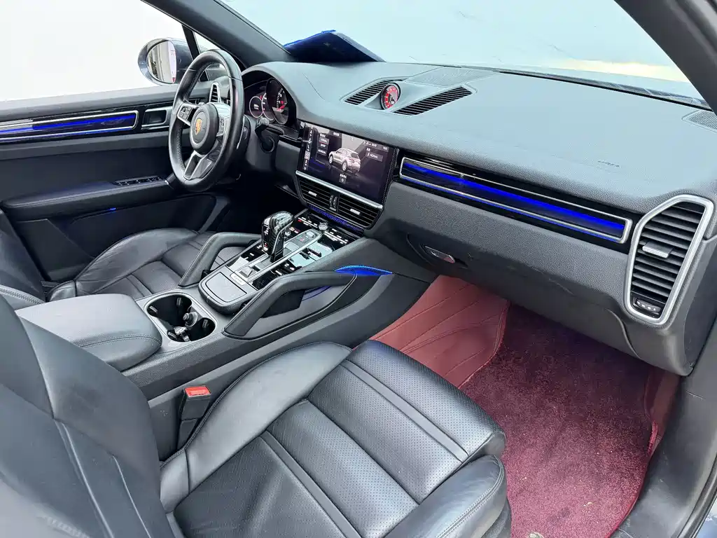 Porsche Cayenne — миниатюра 20