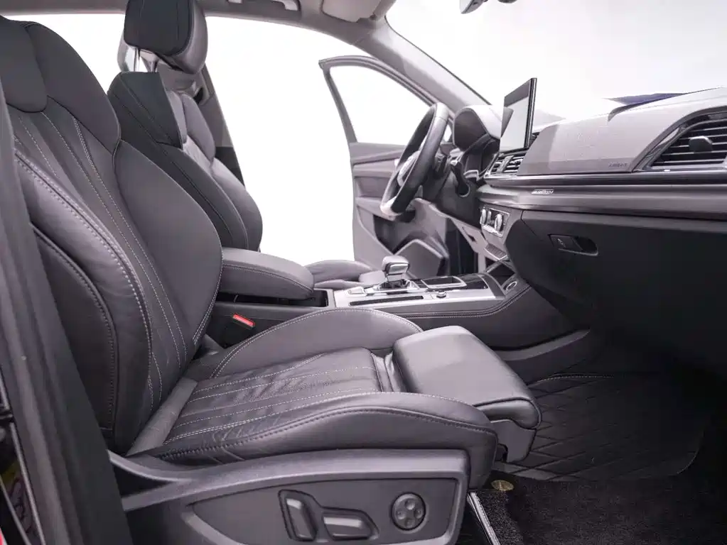 Audi Q5L — миниатюра 21