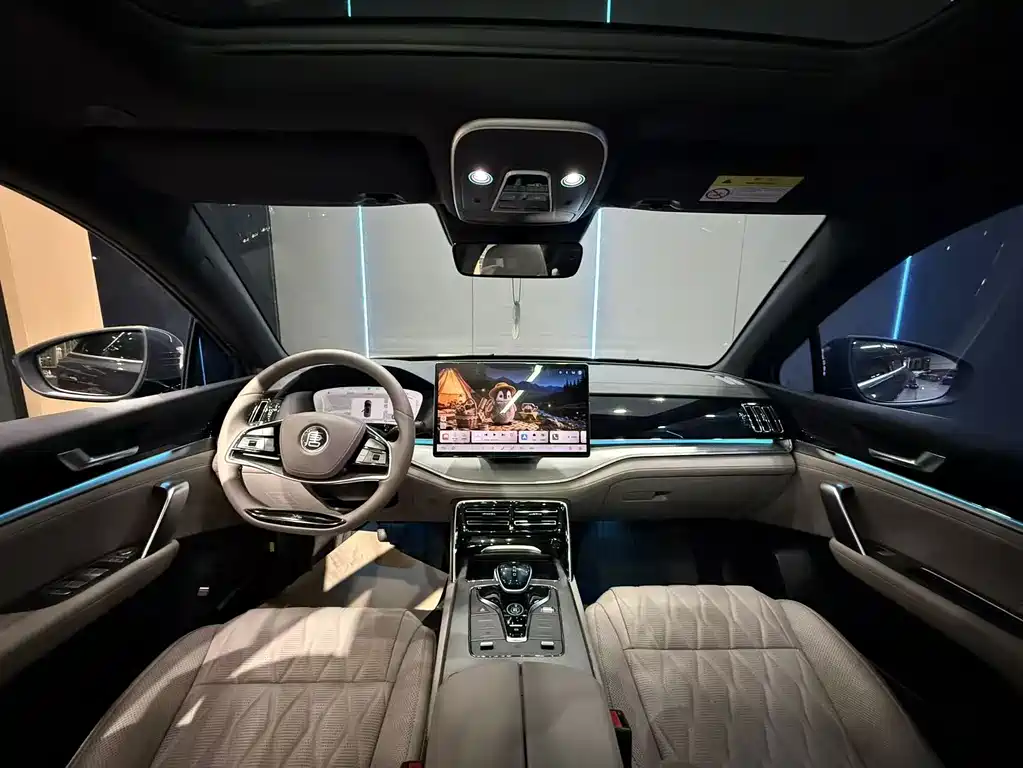 BYD Tang New Energy — миниатюра 9