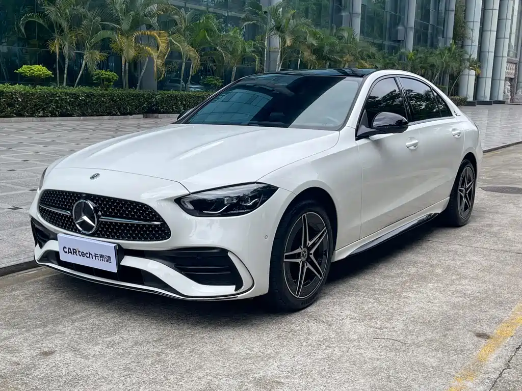 Mercedes-Benz C-Class 2024