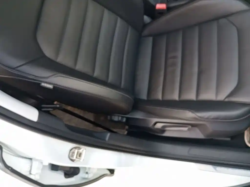 Volkswagen Golf — миниатюра 25