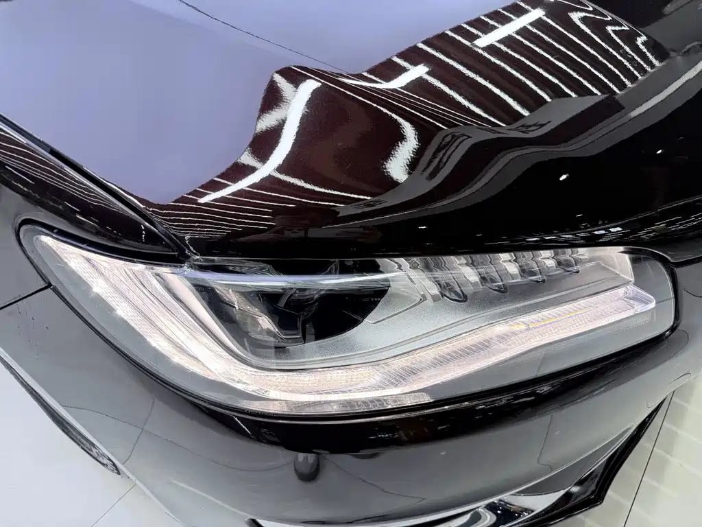 Lincoln MKZ — миниатюра 5