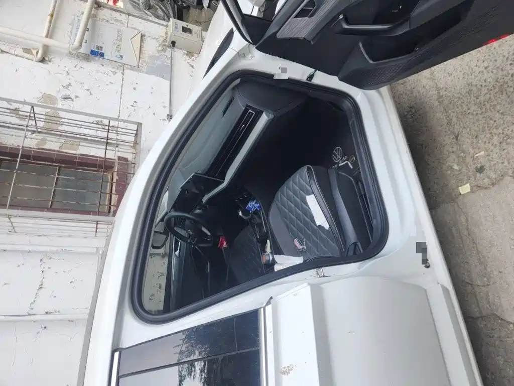 Volkswagen Sagitar — миниатюра 18