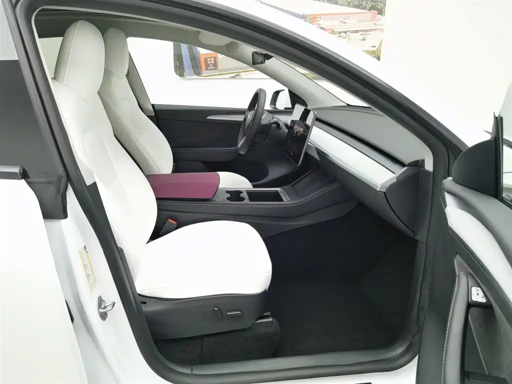 Tesla Model Y — фотографии объявления, Фото 23