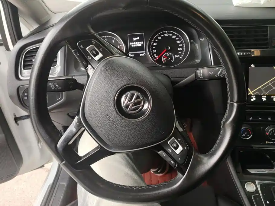 Volkswagen Golf — миниатюра 15