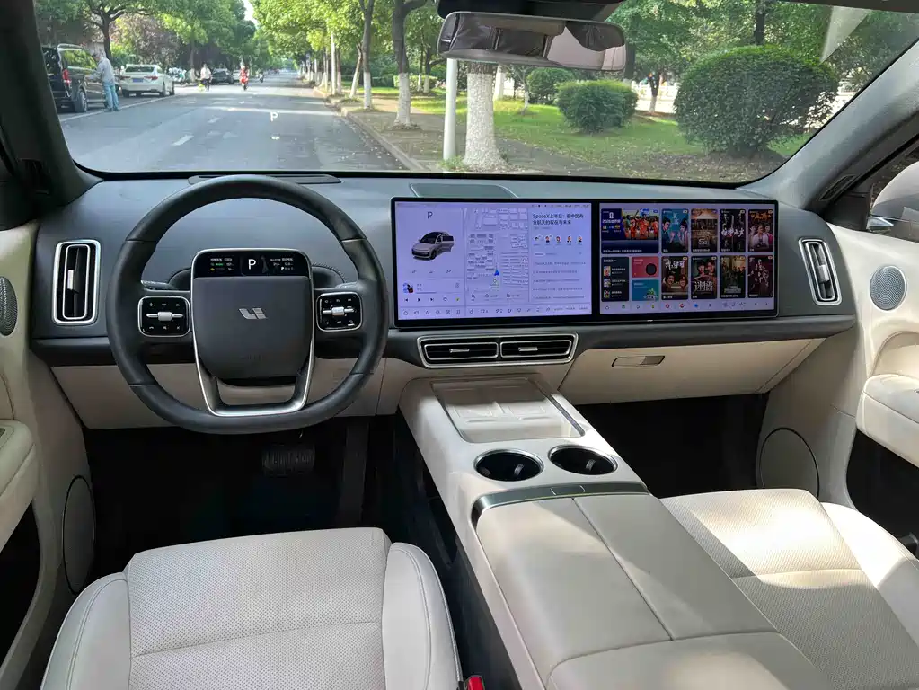 Li Auto L6 2024 Pro