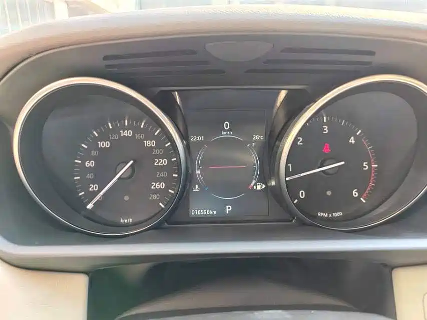 Land Rover Sport — миниатюра 9