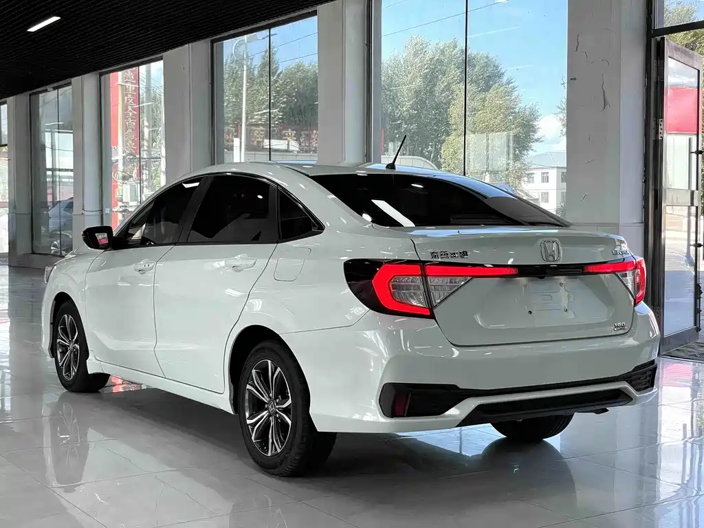 Honda Envix - фото 4