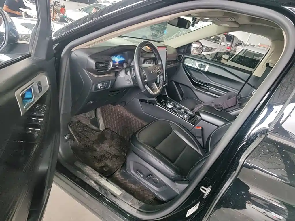 Ford Explorer — миниатюра 15
