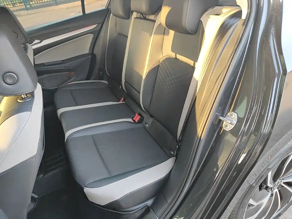 Volkswagen Golf — миниатюра 17