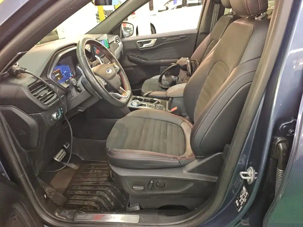 Ford Escape — миниатюра 15