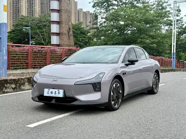 2025 Xpeng Mona M03