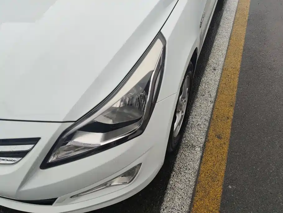 Hyundai Verna — миниатюра 5