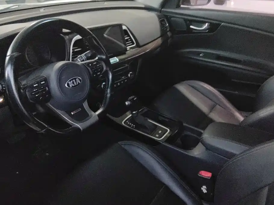 Kia K4 — миниатюра 12