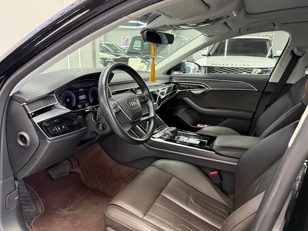 Audi A8 — миниатюра 4