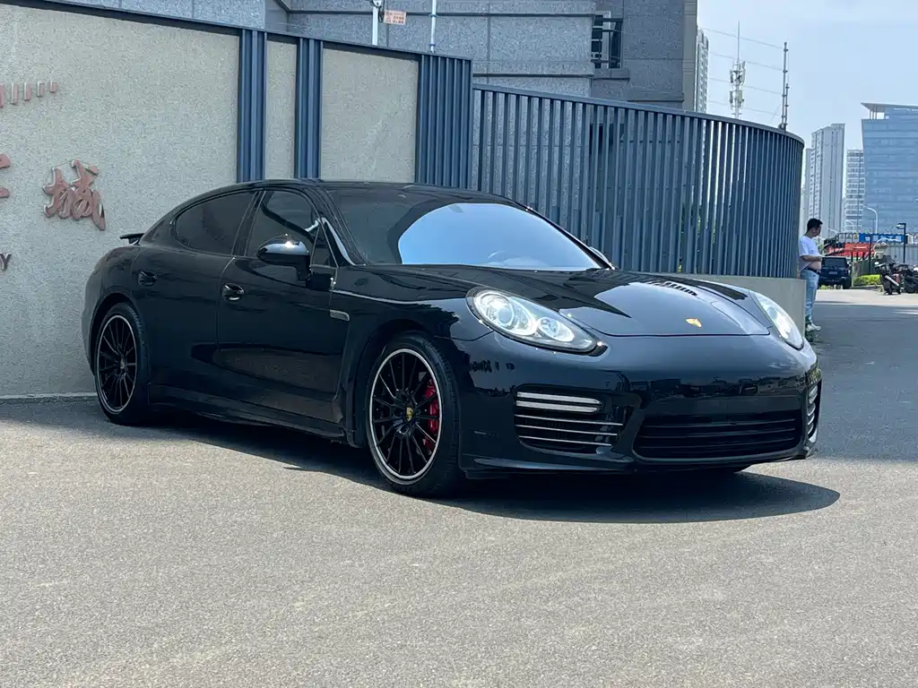Porsche Panamera — миниатюра 3