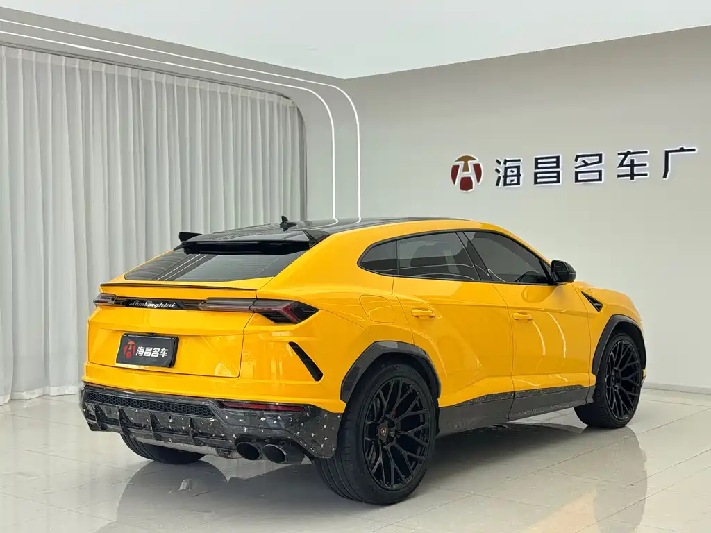 Lamborghini Urus — миниатюра 6