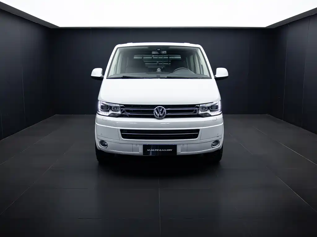 Volkswagen Multivan — миниатюра 5