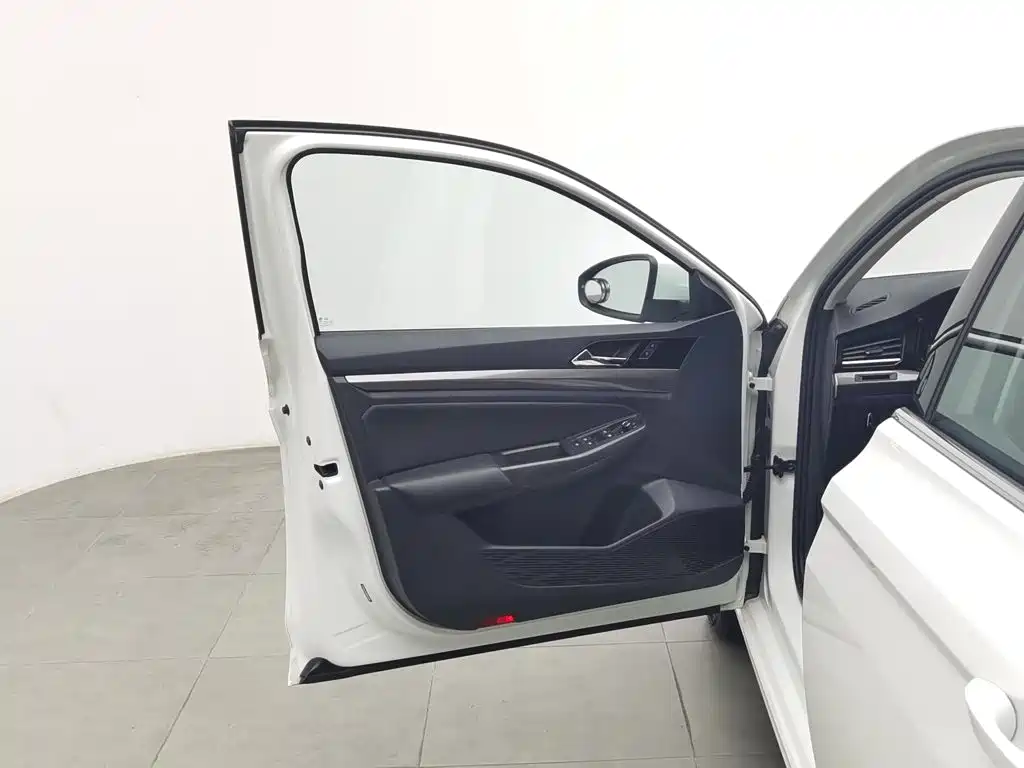 Volkswagen Bora — миниатюра 8