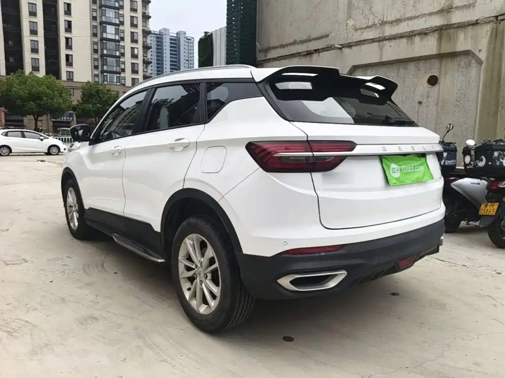 Geely Binyue — миниатюра 5