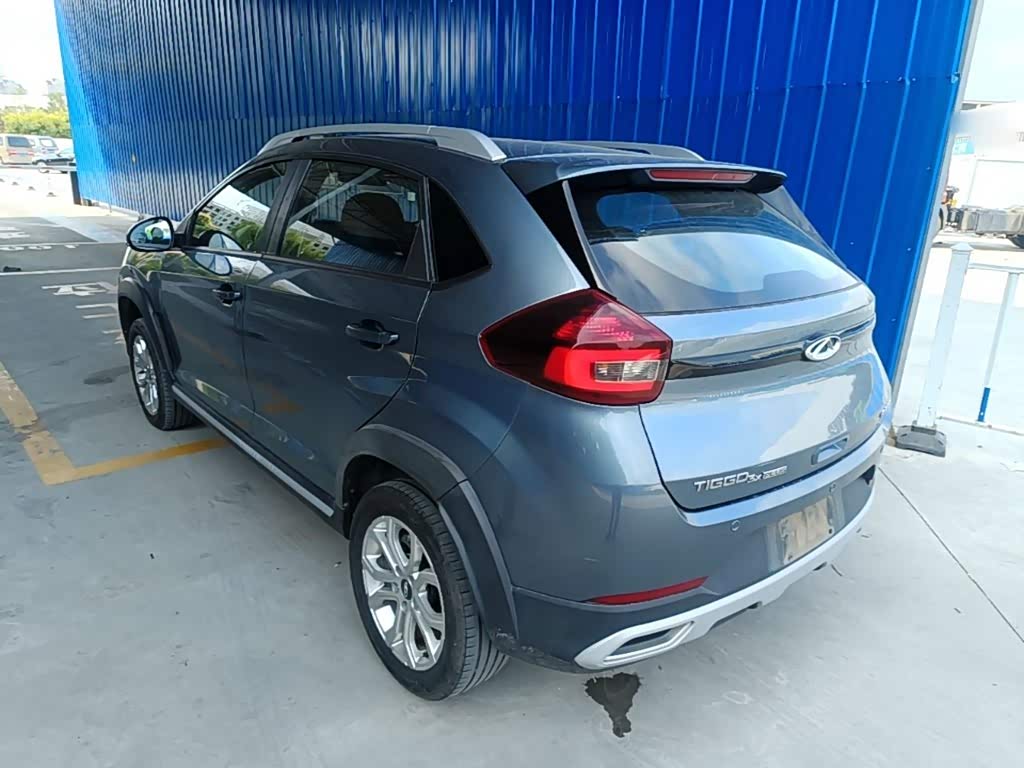 CHERY Tiggo 3x 1.5 л 2021 г. Серебристо-серый, пробег 37800 км