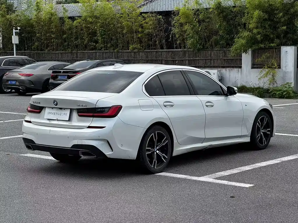 BMW 3 Series — миниатюра 7
