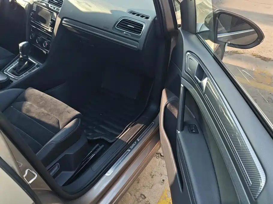 Volkswagen Golf — миниатюра 8