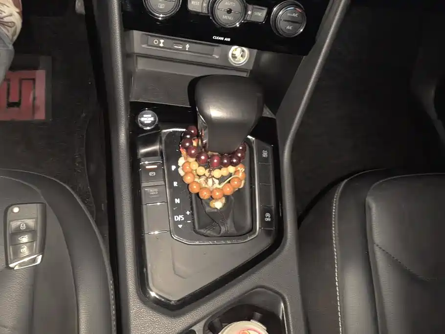 Volkswagen Tiguan L — миниатюра 16