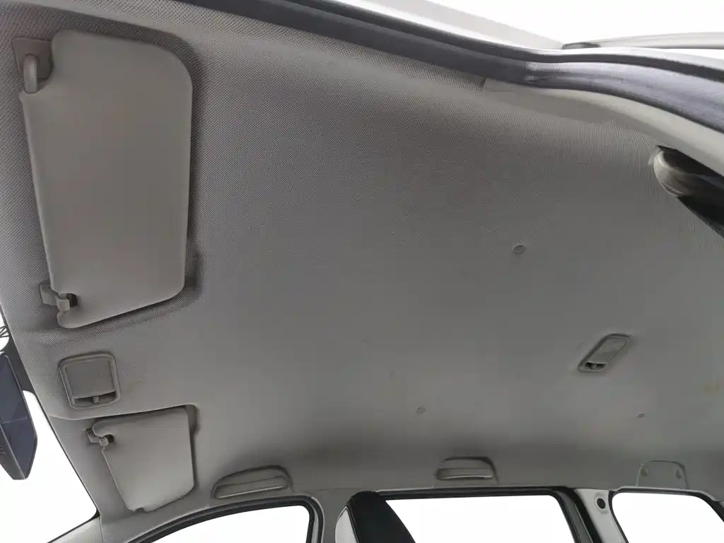 Wuling Hongguang — миниатюра 14