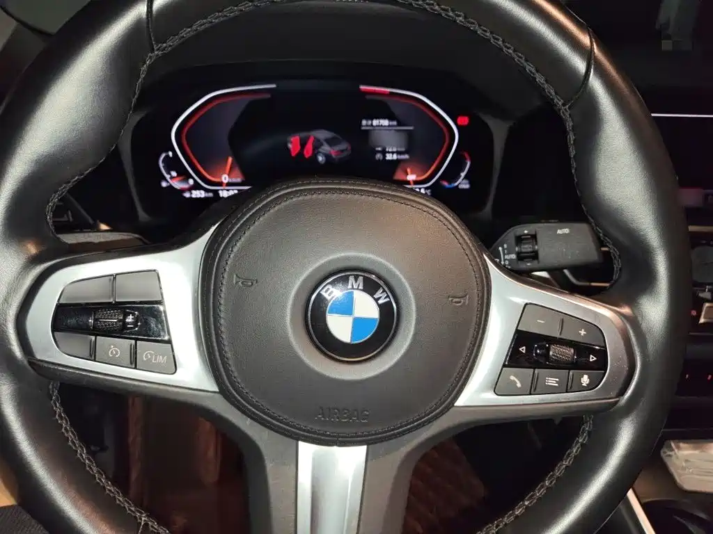 BMW 3 Series — миниатюра 11