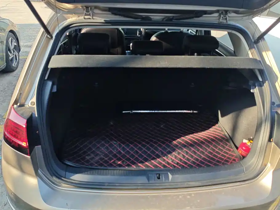 Volkswagen Golf — миниатюра 4