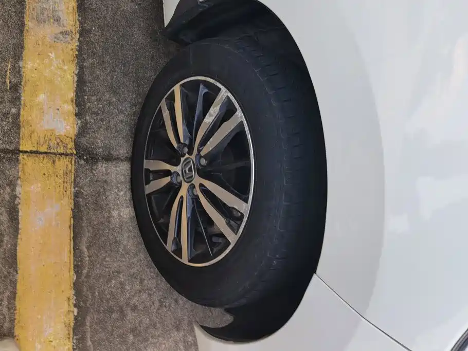 Honda Fit — миниатюра 6