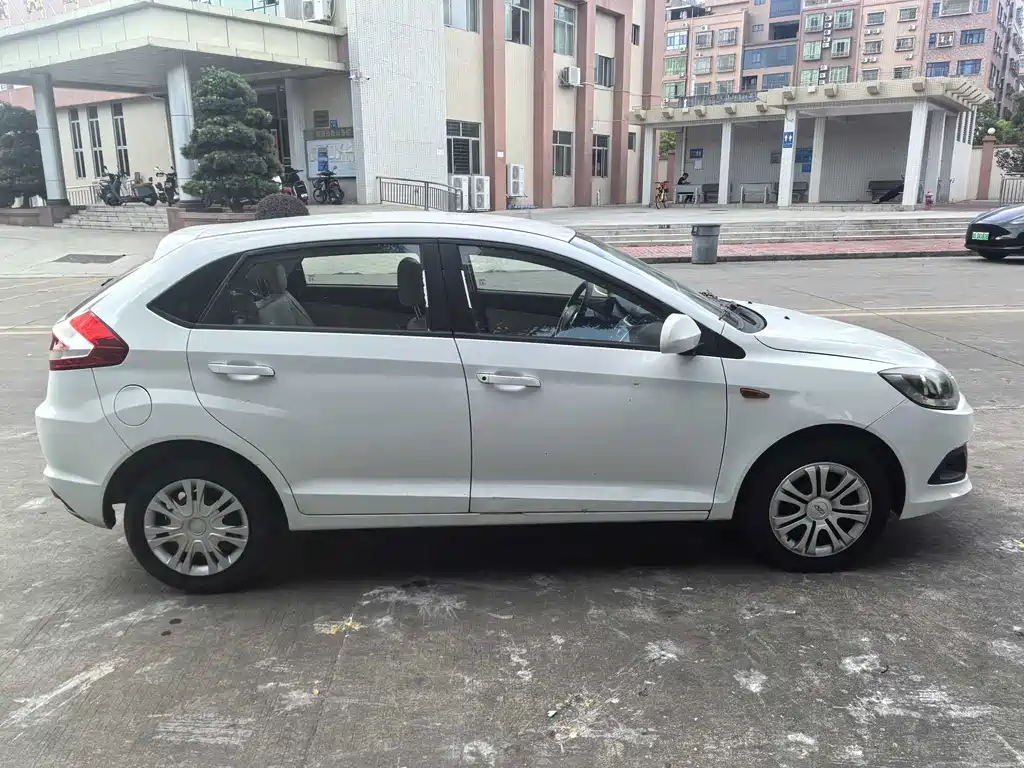 Chery Fulwin 2 2 2013 1.5L MT