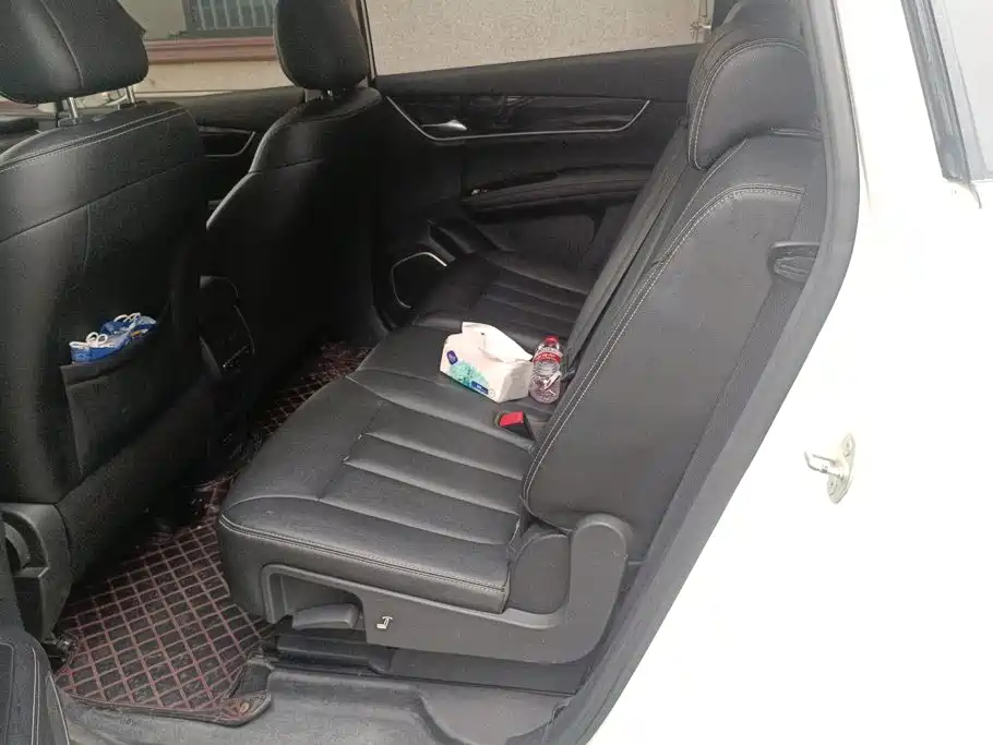 BYD MAX — миниатюра 11
