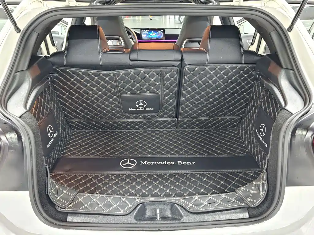 Mercedes-Benz A-Class (Import) — миниатюра 8
