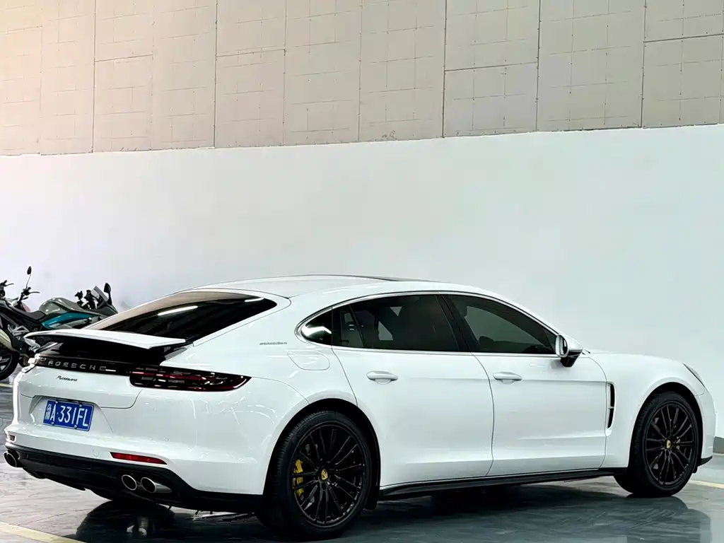 Porsche Panamera — миниатюра 9