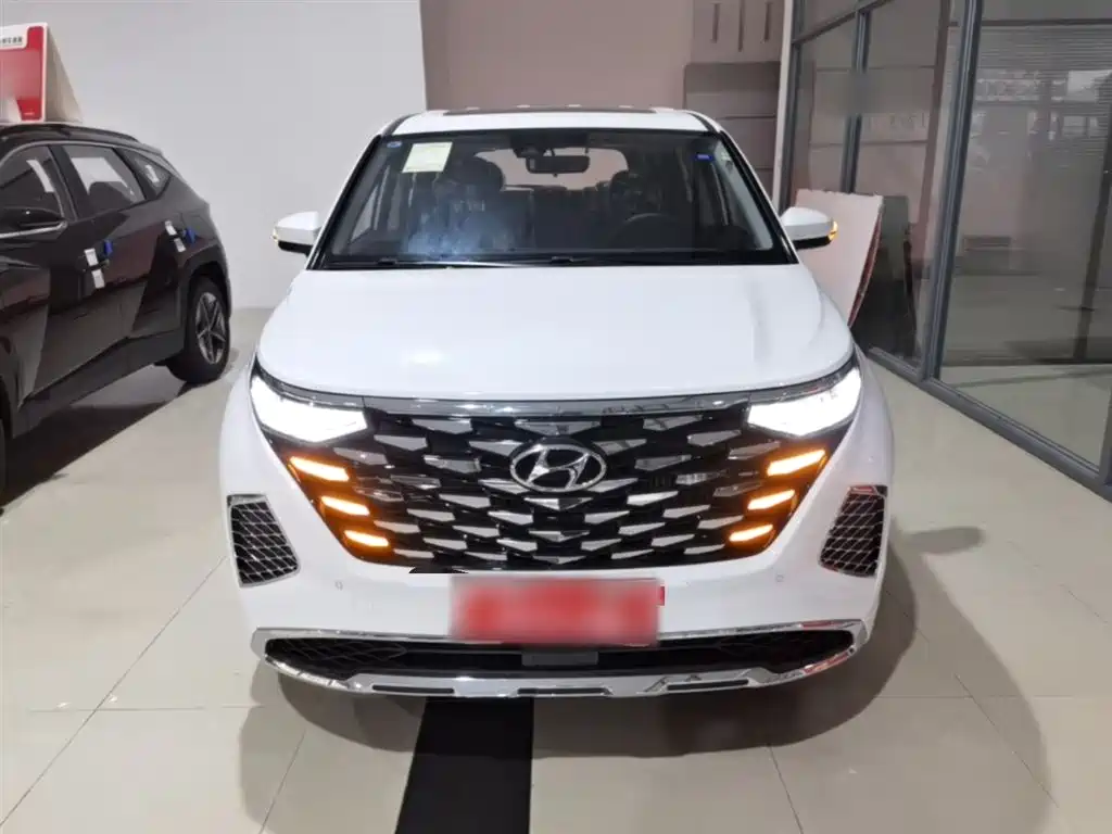 Hyundai Custo 2024 270TGDi LUX Luxury