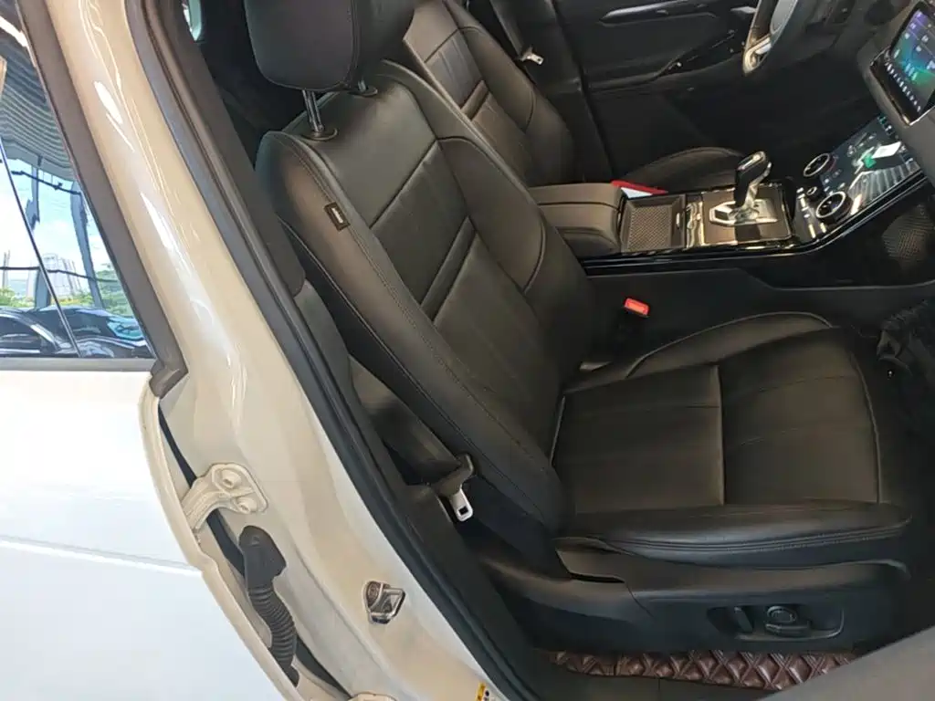 Land Rover Evoque — миниатюра 25
