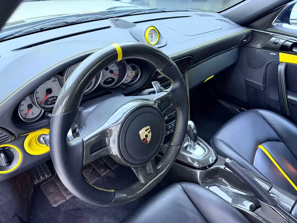 Porsche 911 2010 Turbo S 3.8T