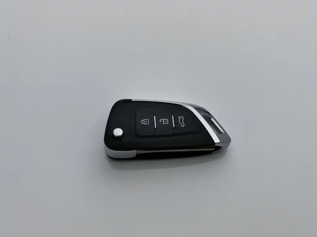 Toyota Yaris L — миниатюра 19