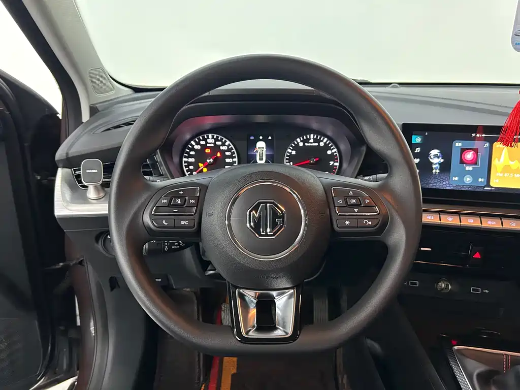 MG 5 2023 180DVVT MT Luxury