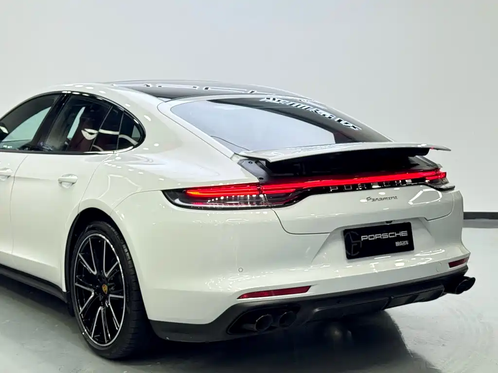 Porsche Panamera — миниатюра 28