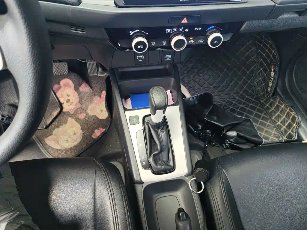 Honda Fit — миниатюра 11