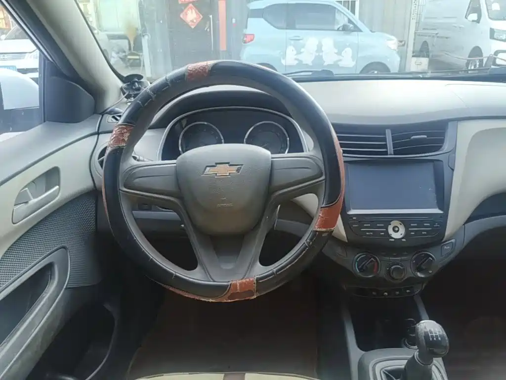 Chevrolet Sail — миниатюра 11