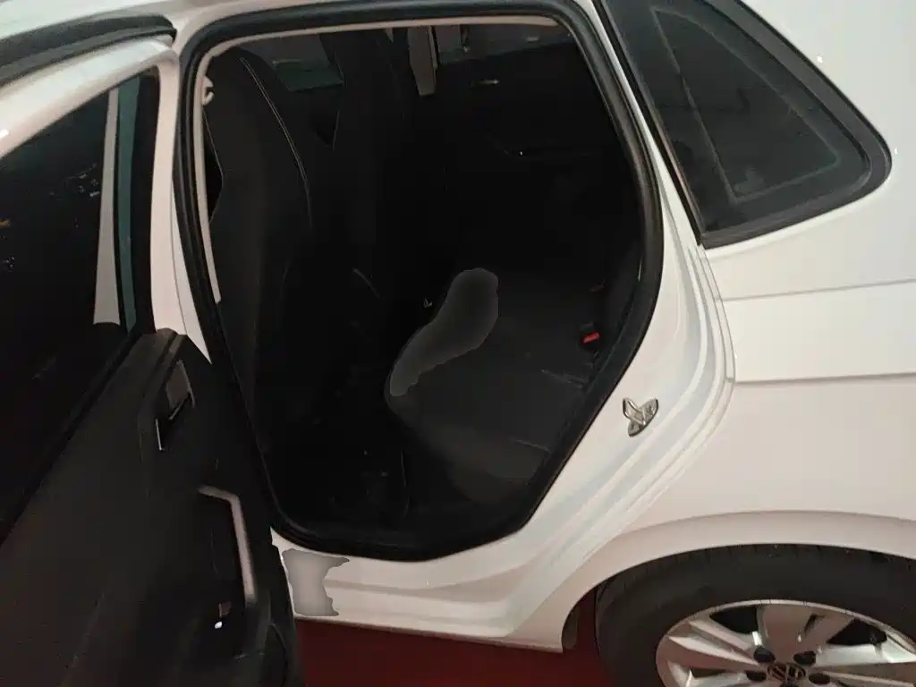 Volkswagen Polo — миниатюра 13