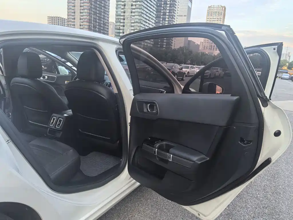 Citroen C6 — миниатюра 17