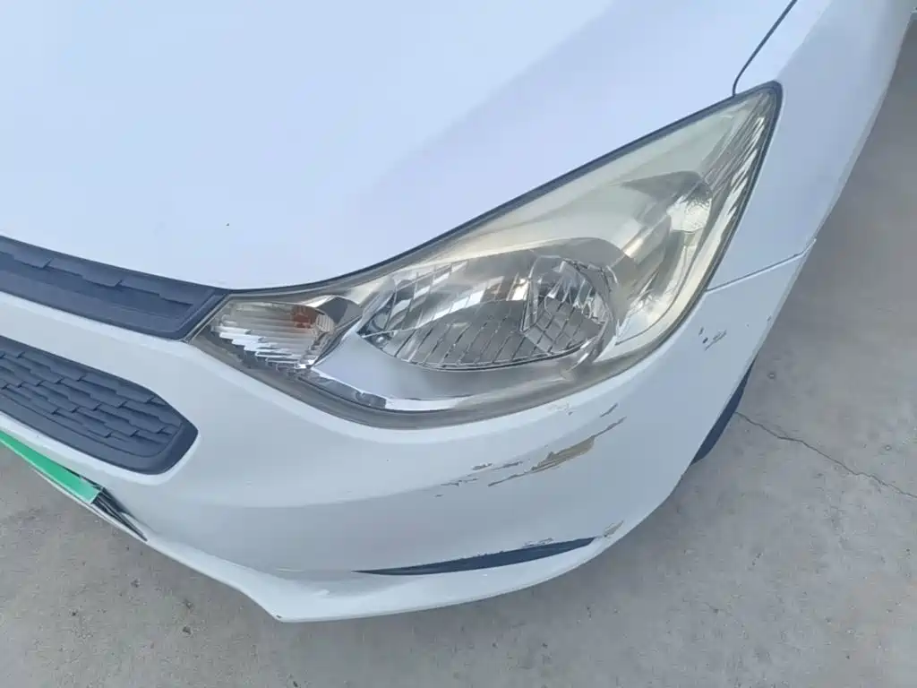 Chevrolet Sail — миниатюра 24