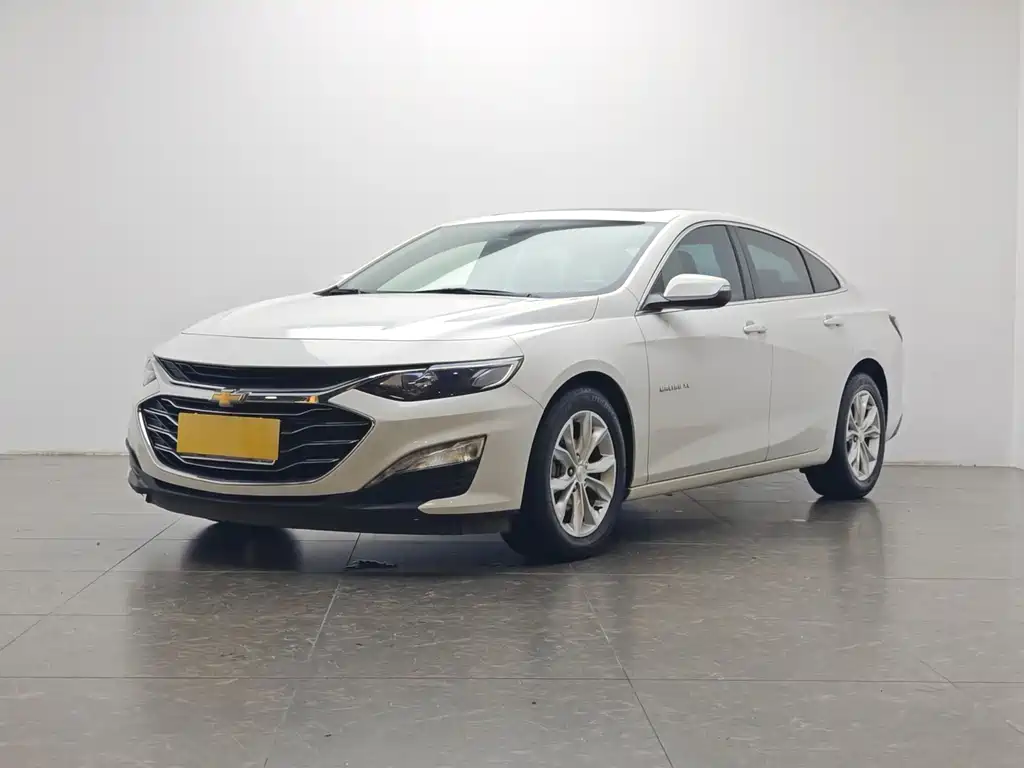 2021 Chevrolet Malibu - zdjęcie 1 z 20