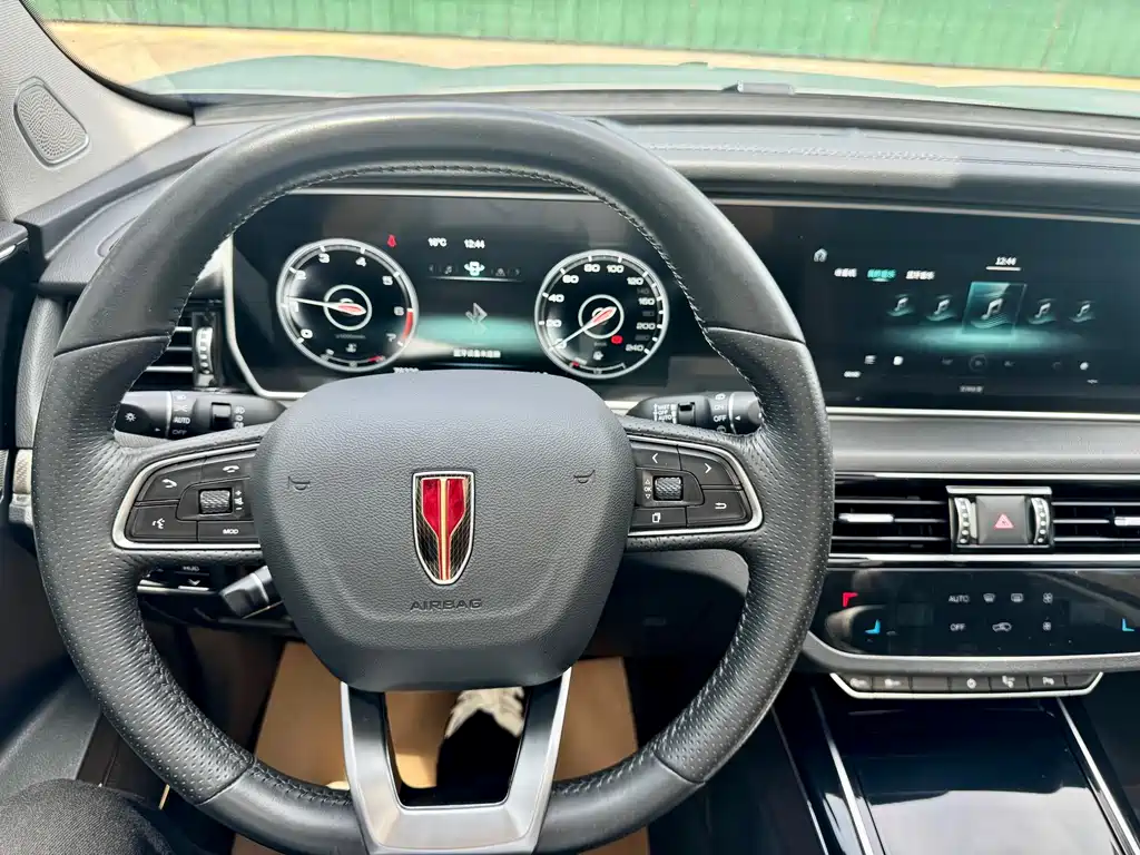 Hongqi HS5 2.0T Connected Flagship Enjoy Edition, фото 11
