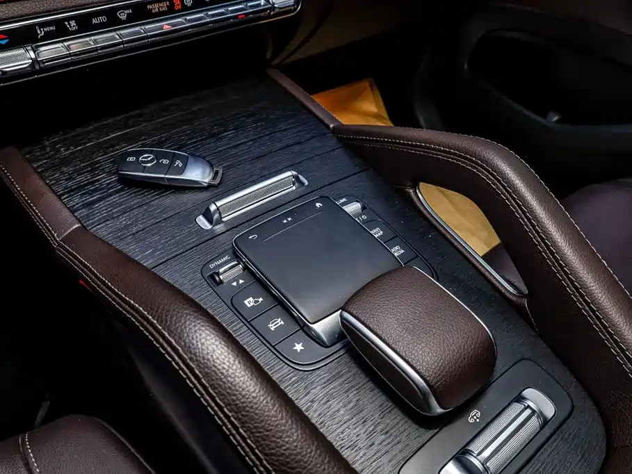 Mercedes-Benz GLE (Import) — миниатюра 20
